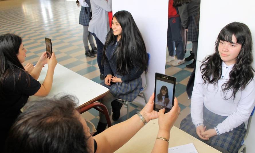 Junaeb Los Ríos inició proceso de captura fotográfica para obtener TNE 2019