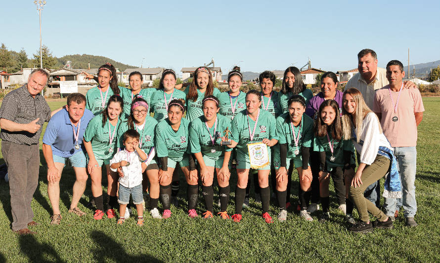 Gran encuentro de fútbol femenino se realizó en Lanco para conmemorar el Día de la Mujer