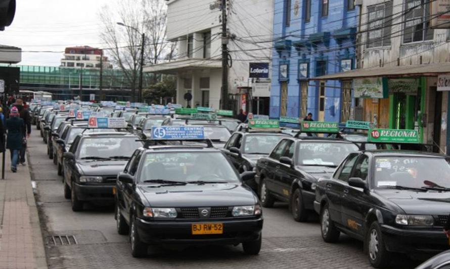 Postergan permisos de circulación 
a vehículos de transporte de pasajeros 