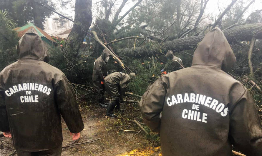 Carabineros de Los Ríos adoptan acciones para enfrentar sistema frontal