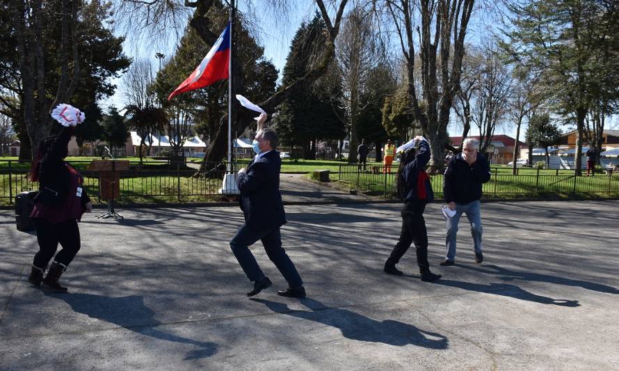 Con actos simbólicos Lanco dio el vamos al mes de la patria