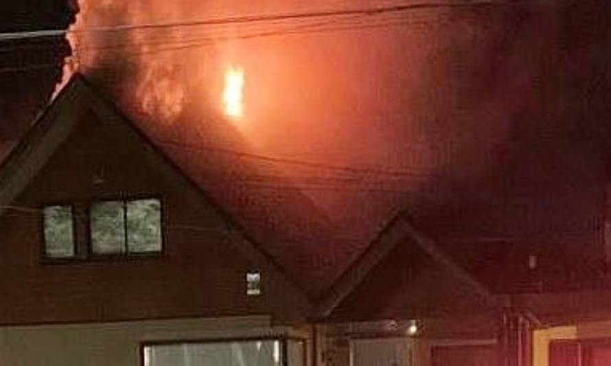 Incendio afectó a una vivienda en sector Isla Teja de Valdivia