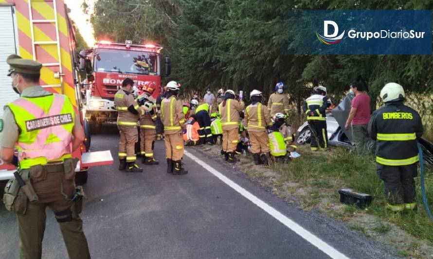 Ex alcaldesa de Máfil resultó lesionada en accidente en Futrono