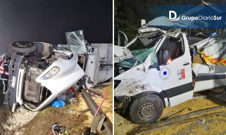 Ambulancia chocó con camión volcado a la altura de La Unión: un herido grave