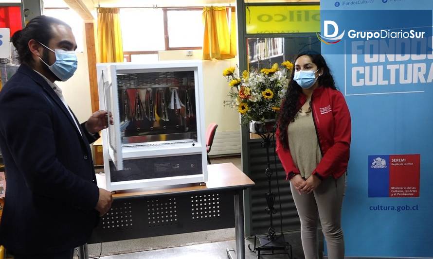 Biblioteca de Los Lagos: Primera en la región que cuenta con sanitizadora de libros