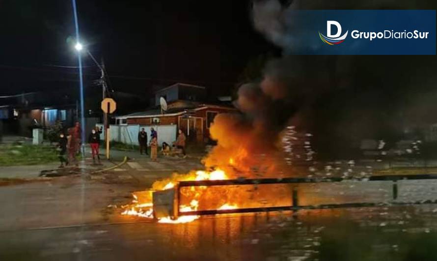 Tras rechazo del cuarto retiro: Se registran barricadas en Valdivia