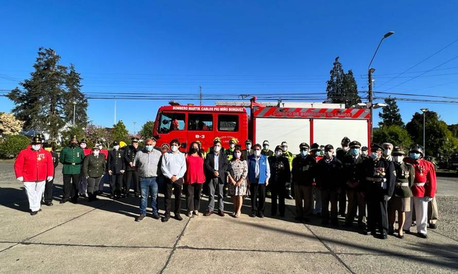 GORE Los Ríos entregó nuevo carro a la 3ra Compañía de Bomberos de Lanco