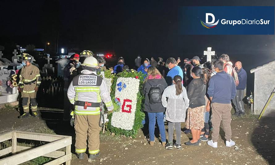 Con una romería Bomberos de Los Lagos recordaron al mártir Ulises Pacheco 