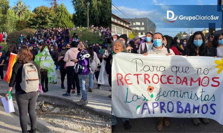 Multitudinaria marcha del 8M se desarrolla en Valdivia