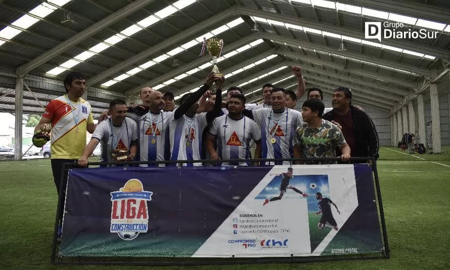 MCT se tituló campeón y alzó la copa de la Liga de la Construcción en Valdivia