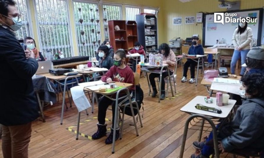 Mineduc reitera el uso obligatorio de mascarillas para vuelta a clases