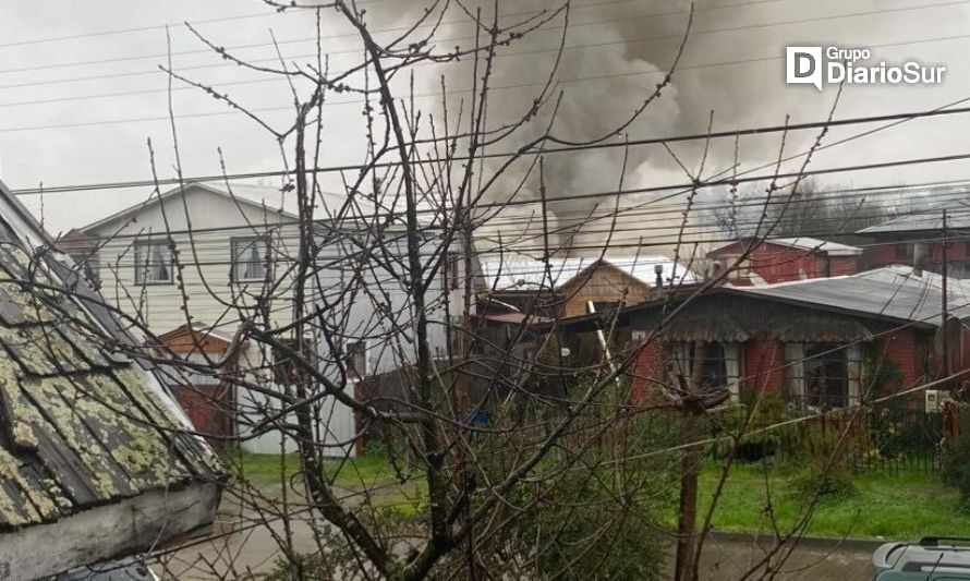 Valdivia: incendio consumió vivienda en el sector Collico