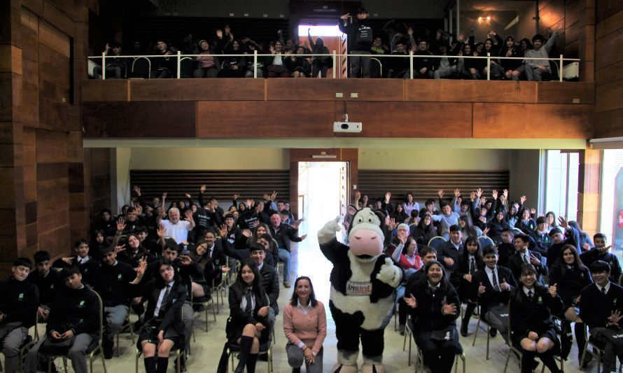 Seminario Vocacional “Sembrando Futuro” cultiva el interés de estudiantes en carreras agropecuarias