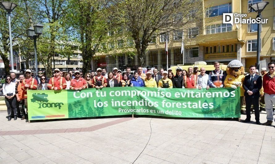 Más de 100 brigadistas de Conaf combatirán el fuego en Los Ríos