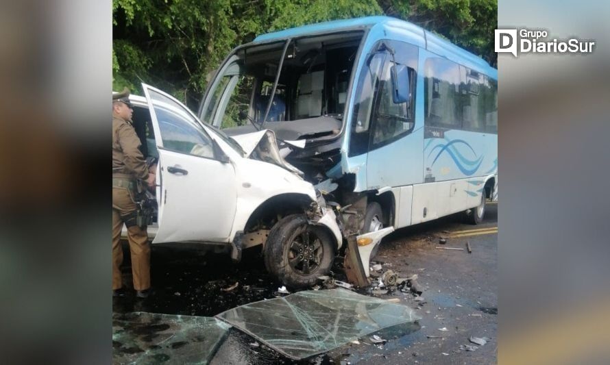 Colisión vehicular deja un lesionado en la ruta Neltume-Puerto Fuy