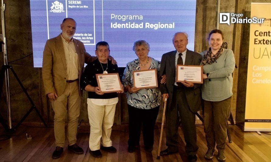 Personalidades de Valdivia y Mariquina recibieron Premios Regionales de las Artes y las Culturas