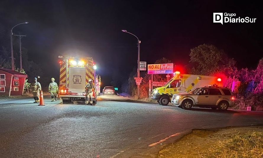 Colisión vehicular movilizó a Bomberos de Los Lagos