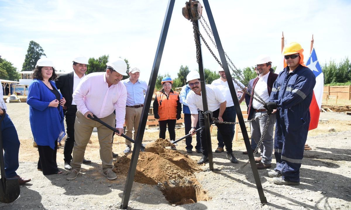 La Unión: Instalan primera piedra de nueva sede central CFT Estatal de Los Ríos