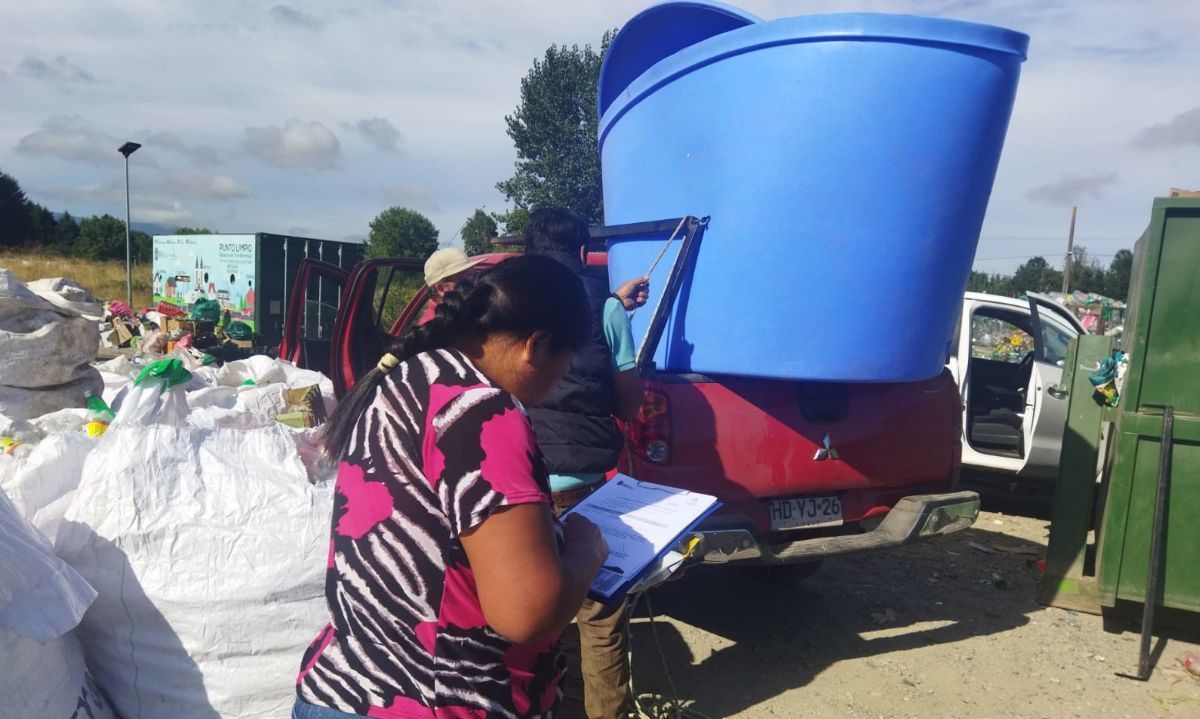 Panguipulli entregó estanques de agua potable a familias sin abastecimiento 