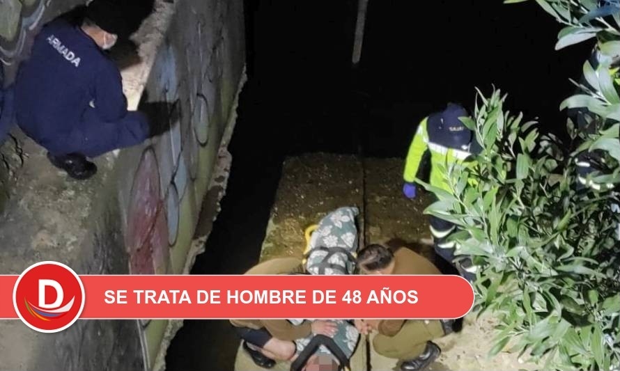 Carabineros rescata a hombre que se lanzó al río en Valdivia
