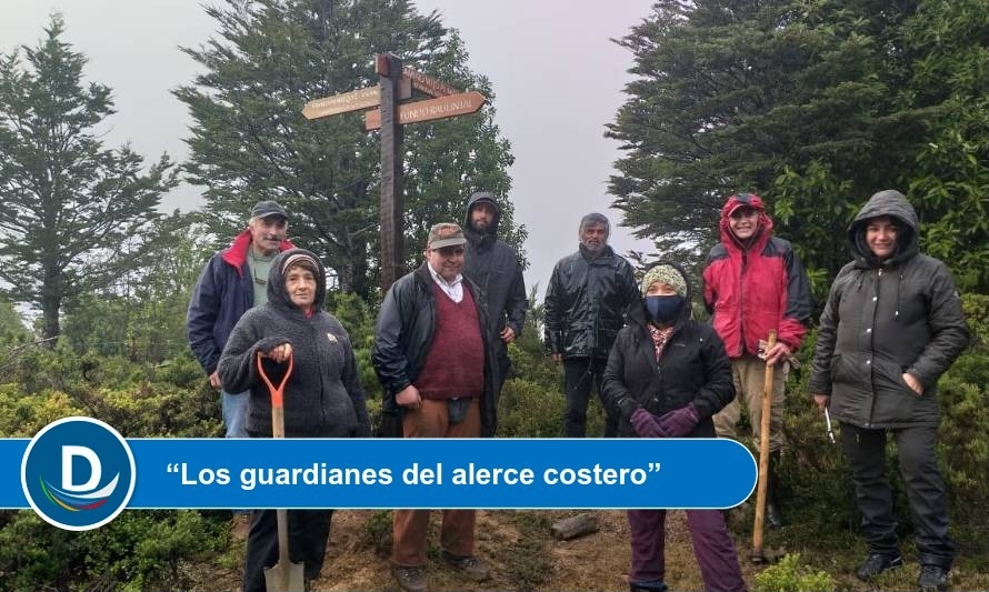 La lucha que se libra contra la expulsión de familia que cuida los bosques de alerce