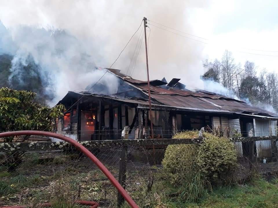 Alarma de bomberos por incendio estructural en Panguipulli 